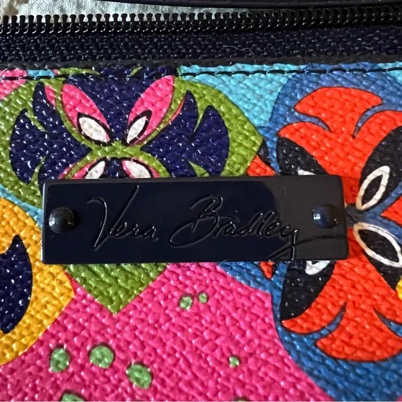 Vera Bradley Wrist Wallet, NWT - Picture 3 of 7